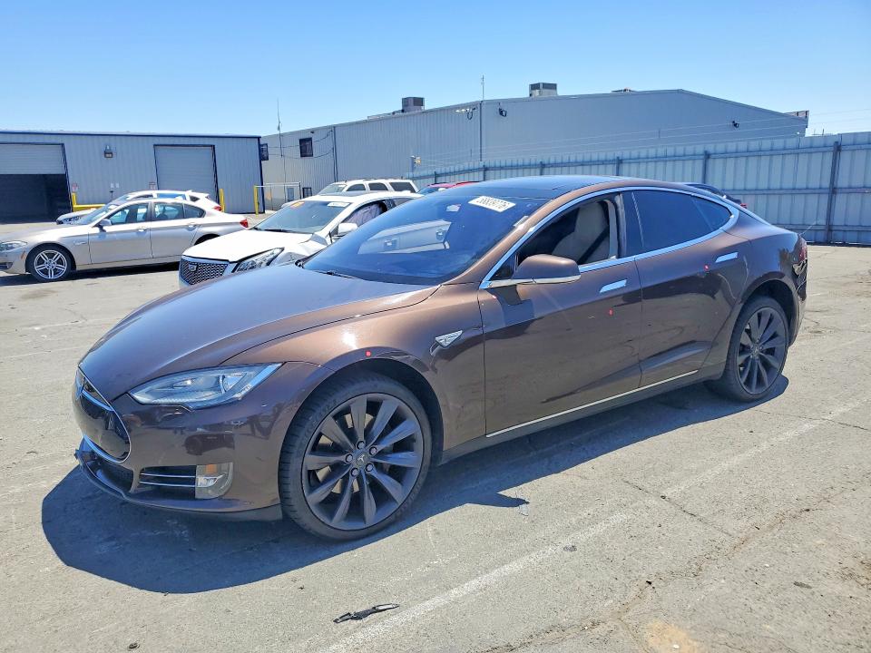 Продажа на аукционе авто 2014 Tesla Model S, vin: 5YJSA1H15EFP50303, номер лота: 58839776