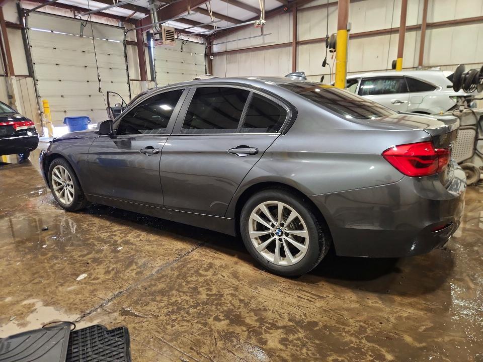 55434036 :رقم المزاد ، WBA8A3C50JA505344 vin ، 2018 Bmw 320 مزاد بيع