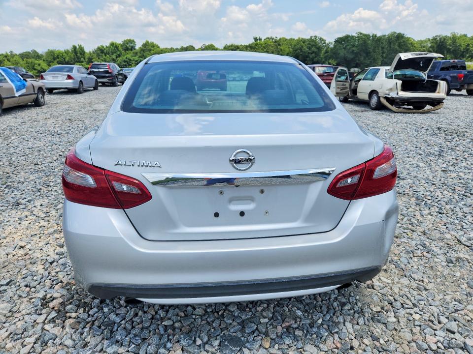 2018 Nissan Altima მანქანა იყიდება აუქციონზე, vin: 1N4AL3AP7JC126368, აუქციონის ნომერი: 85456515