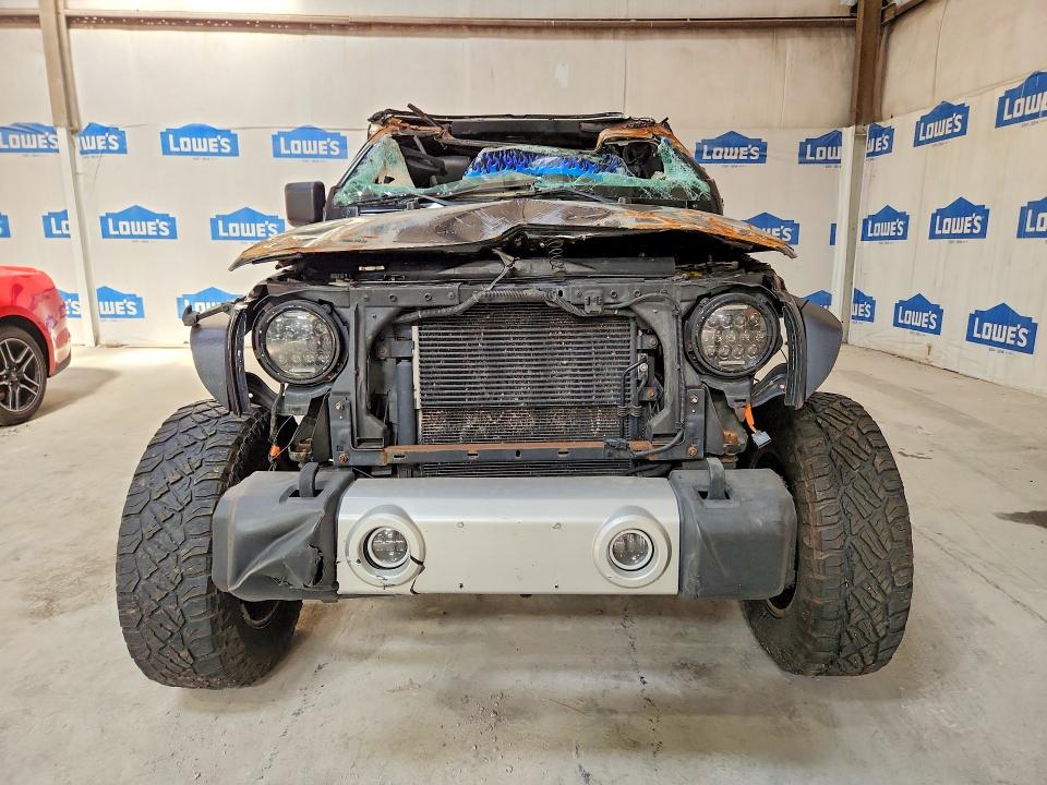 57831616 :رقم المزاد ، 1C4BJWEG4EL130240 vin ، 2014 Jeep Wrangler Unlimited مزاد بيع