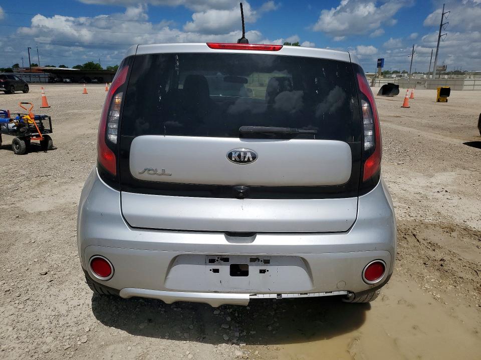 Продаж на аукціоні авто 2018 Kia Soul, vin: KNDJP3A57J7538022, номер лоту: 56860466