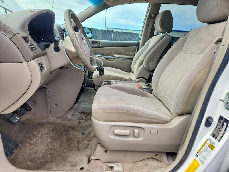 56988036 :رقم المزاد ، 5TDZK23C79S286796 vin ، 2009 Toyota Sienna مزاد بيع