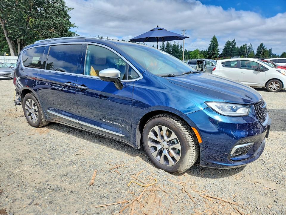 Продажа на аукционе авто 2023 Chrysler Pacifica, vin: 2C4RC1N72PR565358, номер лота: 56128896