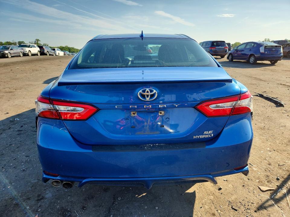2019 Toyota Camry Hybrid მანქანა იყიდება აუქციონზე, vin: 4T1B21HKXKU012100, აუქციონის ნომერი: 56130406