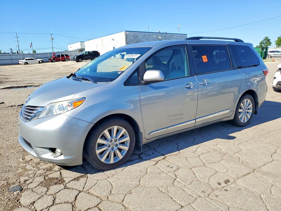 56988976 :رقم المزاد ، 5TDDK3DC4FS119466 vin ، 2015 Toyota Sienna مزاد بيع