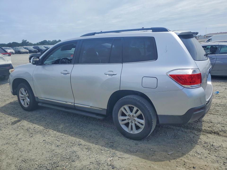 2013 Toyota Highlander მანქანა იყიდება აუქციონზე, vin: 5TDZA3EH1DS036139, აუქციონის ნომერი: 56097646