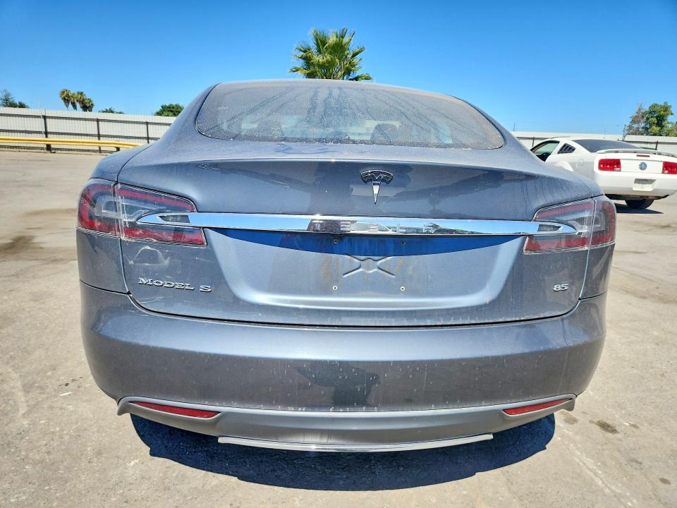 Продажа на аукционе авто 2013 Tesla Model S, vin: 5YJSA1DNXDFP05607, номер лота: 56933216