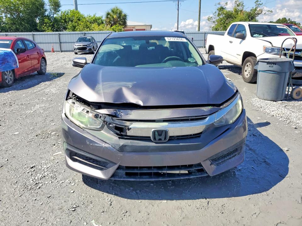 Продаж на аукціоні авто 2017 Honda Civic, vin: 19XFC2F77HE033050, номер лоту: 57123656