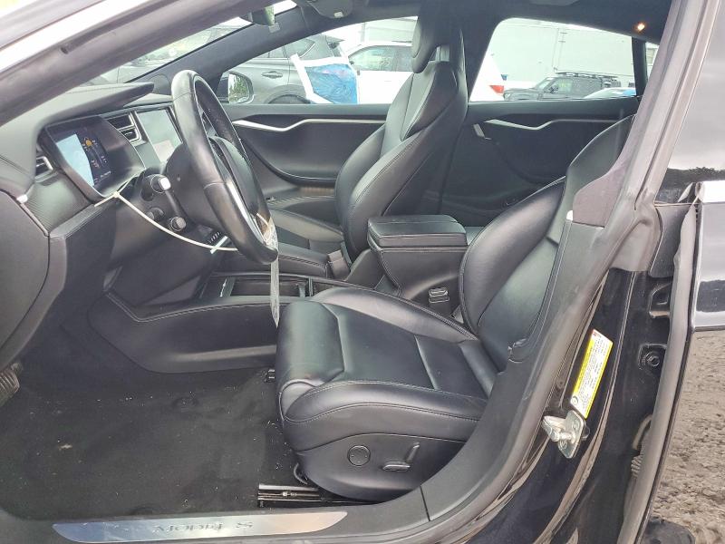 55637906 :رقم المزاد ، 5YJSA1E25HF222326 vin ، 2017 Tesla Model S مزاد بيع