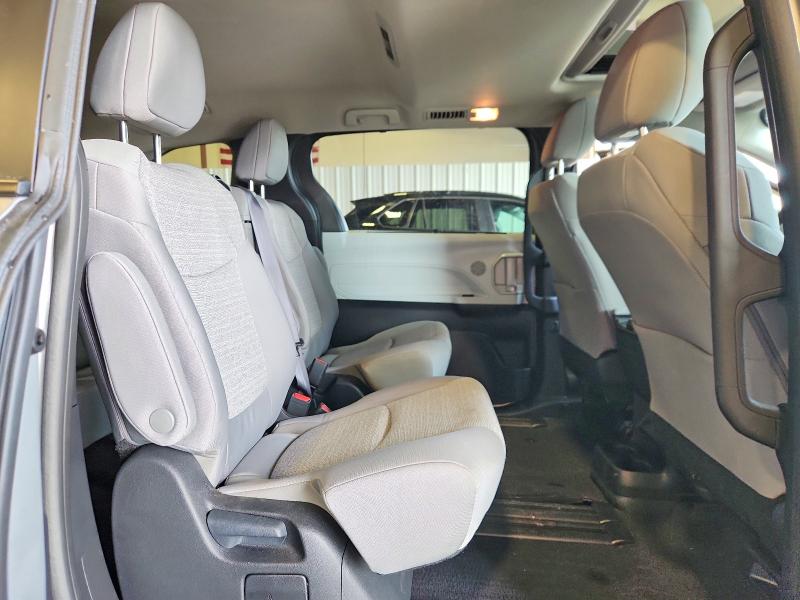 55012176 :رقم المزاد ، 5TDBSKFC1SS206170 vin ، 2025 Toyota Sienna مزاد بيع