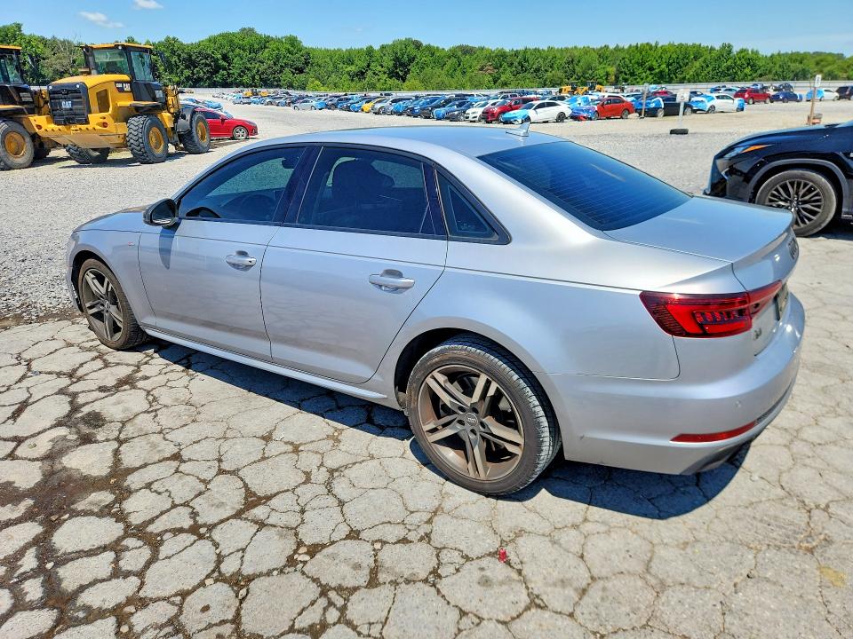 55957276 :رقم المزاد ، WAUENAF43JN006965 vin ، 2018 Audi A4 مزاد بيع