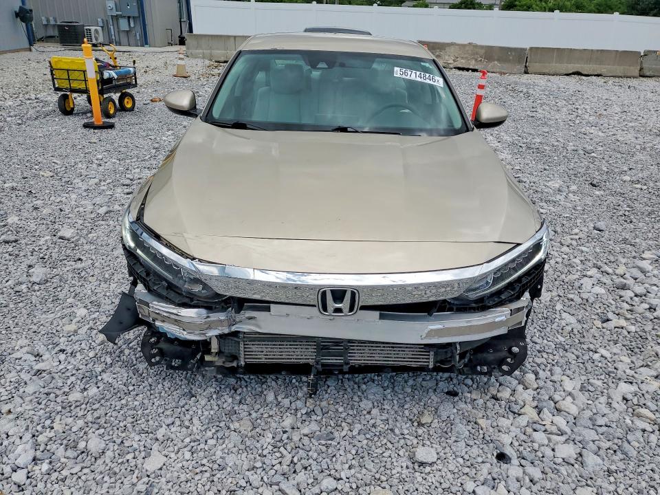 56714846 :رقم المزاد ، 1HGCV1F17KA170942 vin ، 2019 Honda Accord مزاد بيع