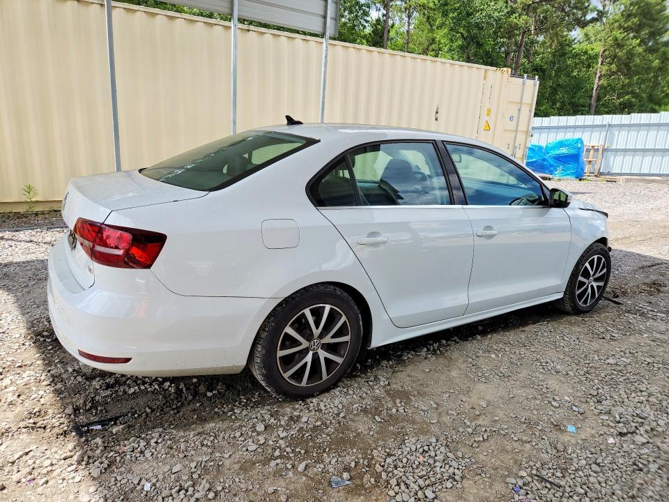 57434506 :رقم المزاد ، 3VWDB7AJ0HM270525 vin ، 2017 Volkswagen Jetta مزاد بيع