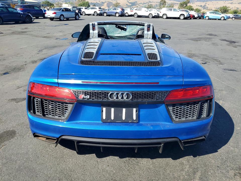 58484946 :رقم المزاد ، WUAVACFX7H7905009 vin ، 2017 Audi R8 مزاد بيع