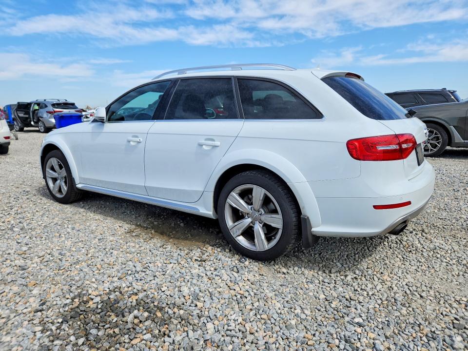 56301026 :رقم المزاد ، WA1UFAFL3FA114143 vin ، 2015 Audi A4 Allroad مزاد بيع