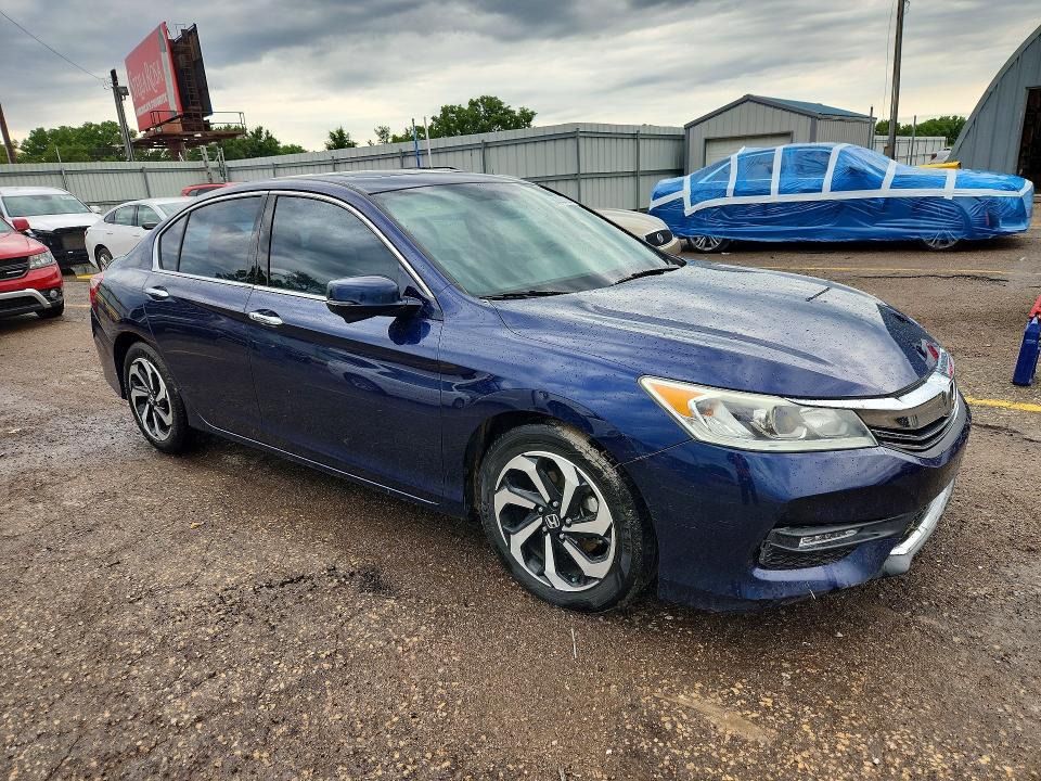Продаж на аукціоні авто 2016 Honda Accord, vin: 1HGCR3F88GA008175, номер лоту: 58222126