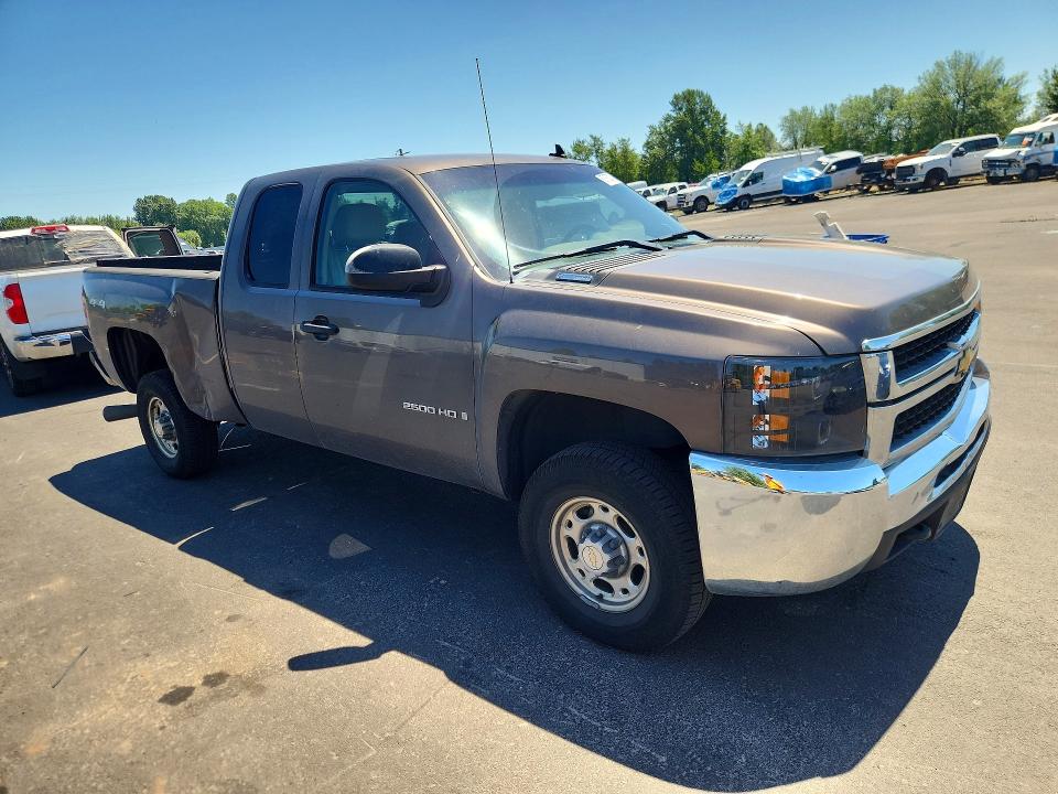 57320316 :رقم المزاد ، 1GCHK29668E155599 vin ، 2008 Chevrolet Silverado مزاد بيع
