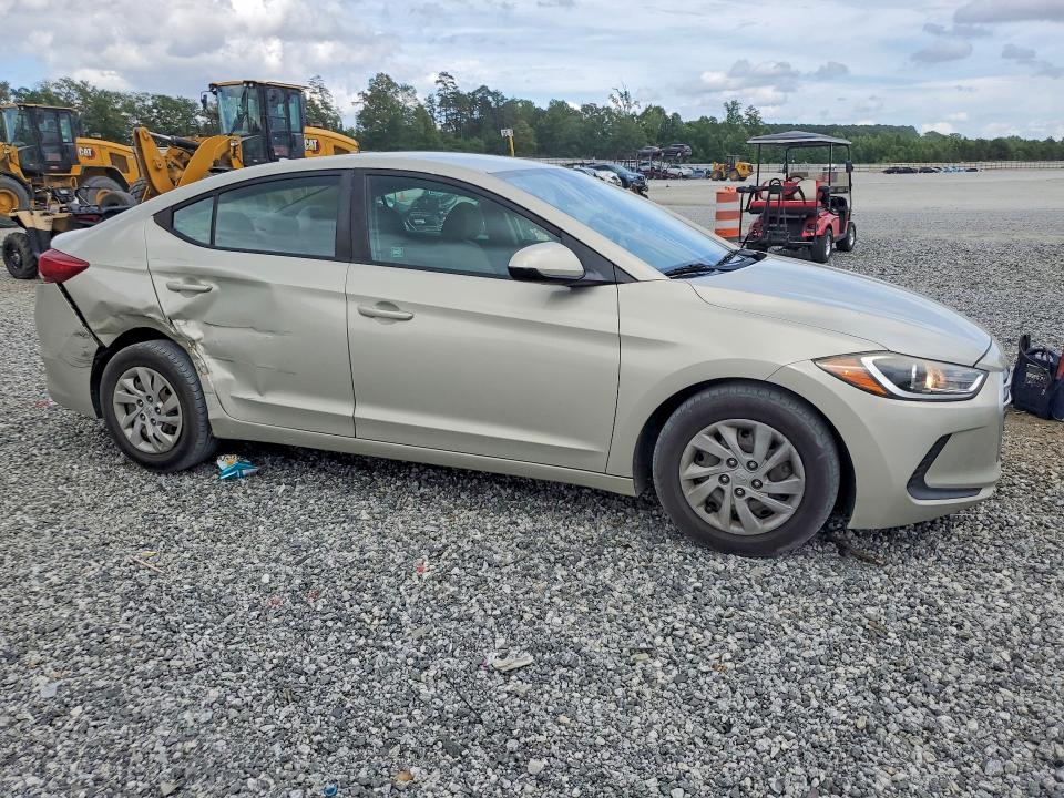 56928016 :رقم المزاد ، KMHD74LF0HU380011 vin ، 2017 Hyundai Elantra مزاد بيع