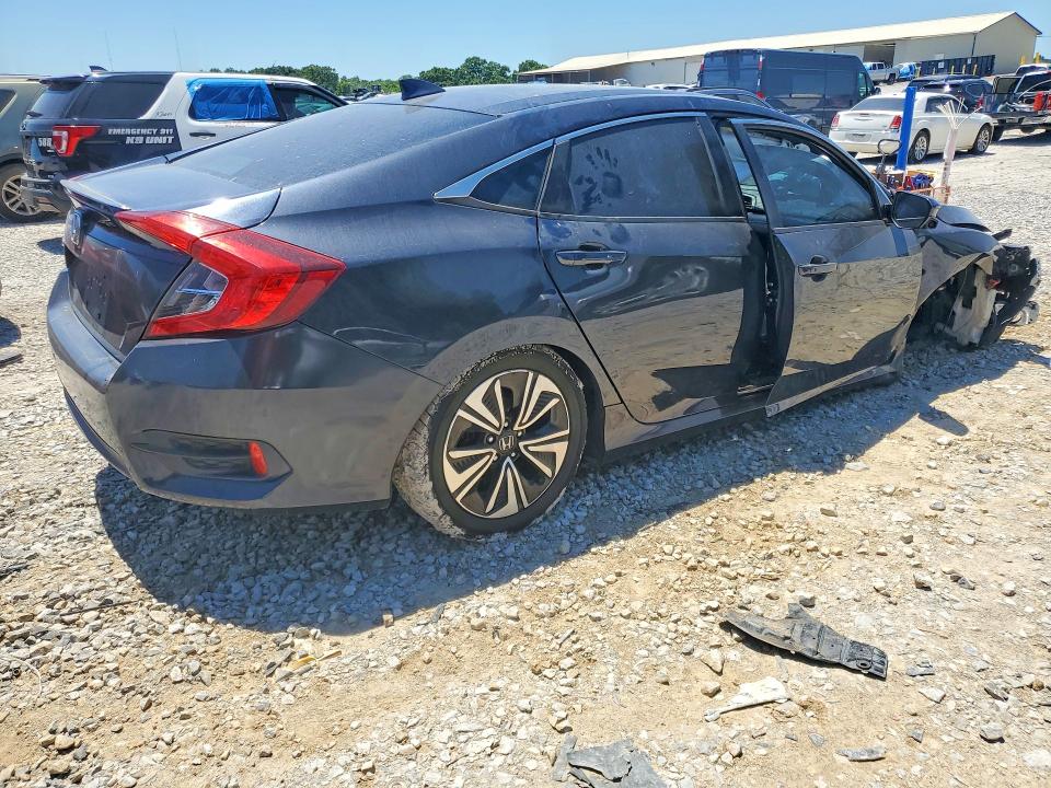 55784916 :رقم المزاد ، 19XFC1F31HE005879 vin ، 2017 Honda Civic مزاد بيع