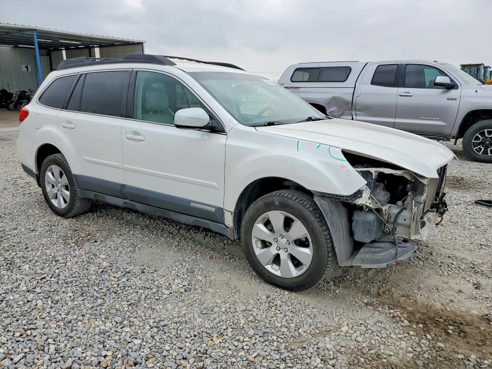 58648846 :رقم المزاد ، 4S4BRCCC9B3412145 vin ، 2011 Subaru Outback مزاد بيع