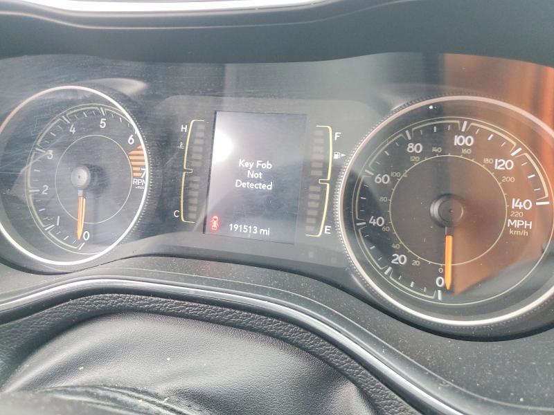 56584696 :رقم المزاد ، 1C4PJMLB1KD292222 vin ، 2019 Jeep Cherokee مزاد بيع