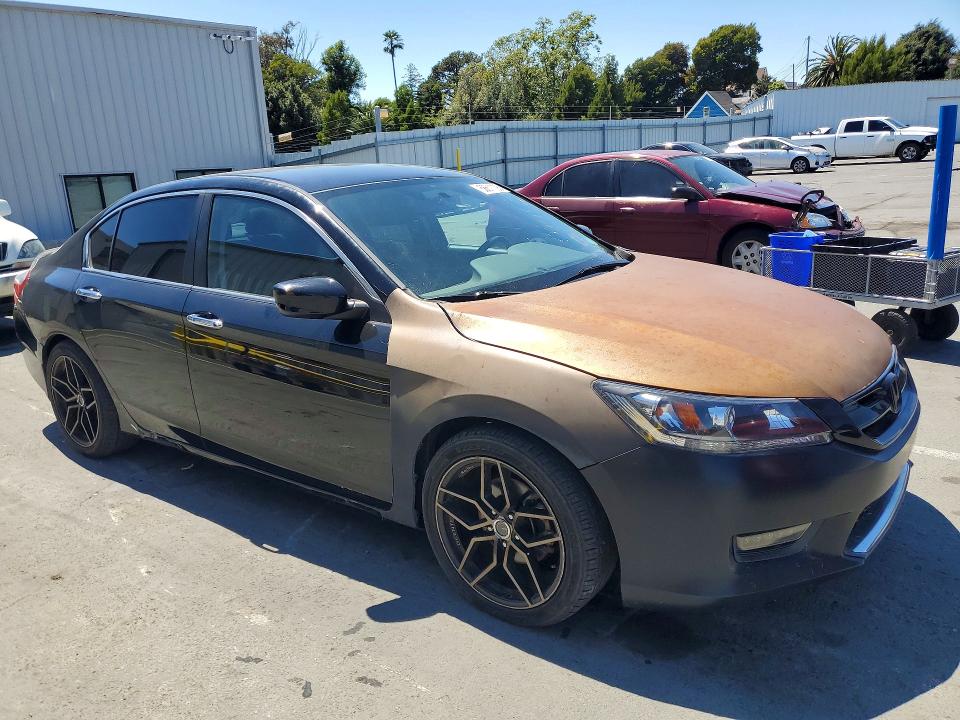 Продажа на аукционе авто 2015 Honda Accord, vin: 1HGCR2F50FA239053, номер лота: 58611106