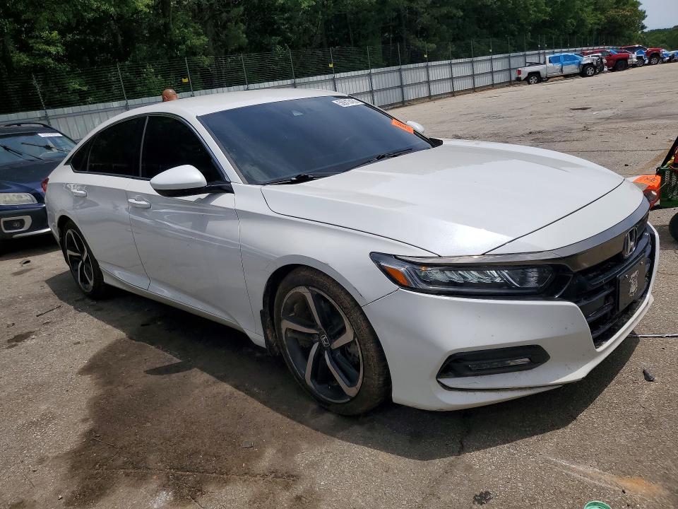 Продаж на аукціоні авто 2018 Honda Accord, vin: 1HGCV1F32JA175420, номер лоту: 56813436