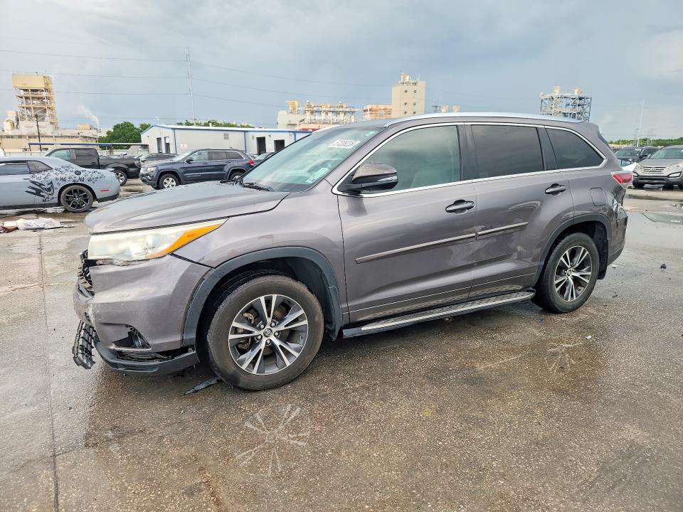 2016 Toyota Highlander მანქანა იყიდება აუქციონზე, vin: 5TDKKRFHXGS173889, აუქციონის ნომერი: 57208236