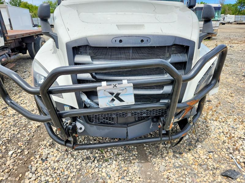 2025 Freightliner Cascadia 126 მანქანა იყიდება აუქციონზე, vin: 1FUJHLDV9SLVP2070, აუქციონის ნომერი: 54720076