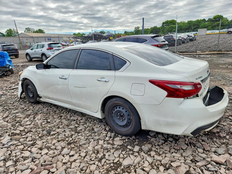56313386 :رقم المزاد ، 1N4AL3AP9JC105876 vin ، 2018 Nissan Altima مزاد بيع