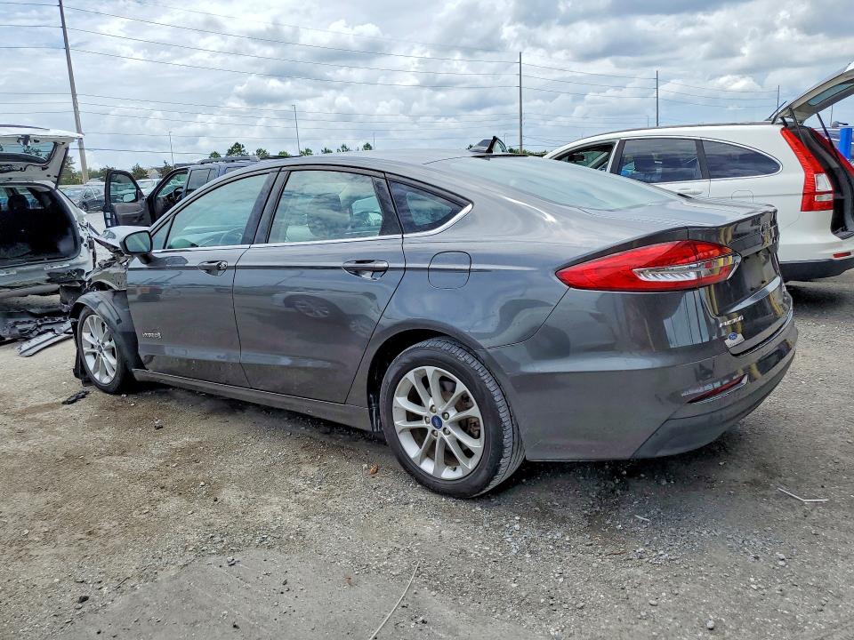 2019 Ford Fusion მანქანა იყიდება აუქციონზე, vin: 3FA6P0LUXKR125522, აუქციონის ნომერი: 55889426
