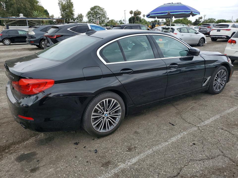 85454505 :رقم المزاد ، WBAJA9C03LCD41087 vin ، 2020 Bmw 530e مزاد بيع