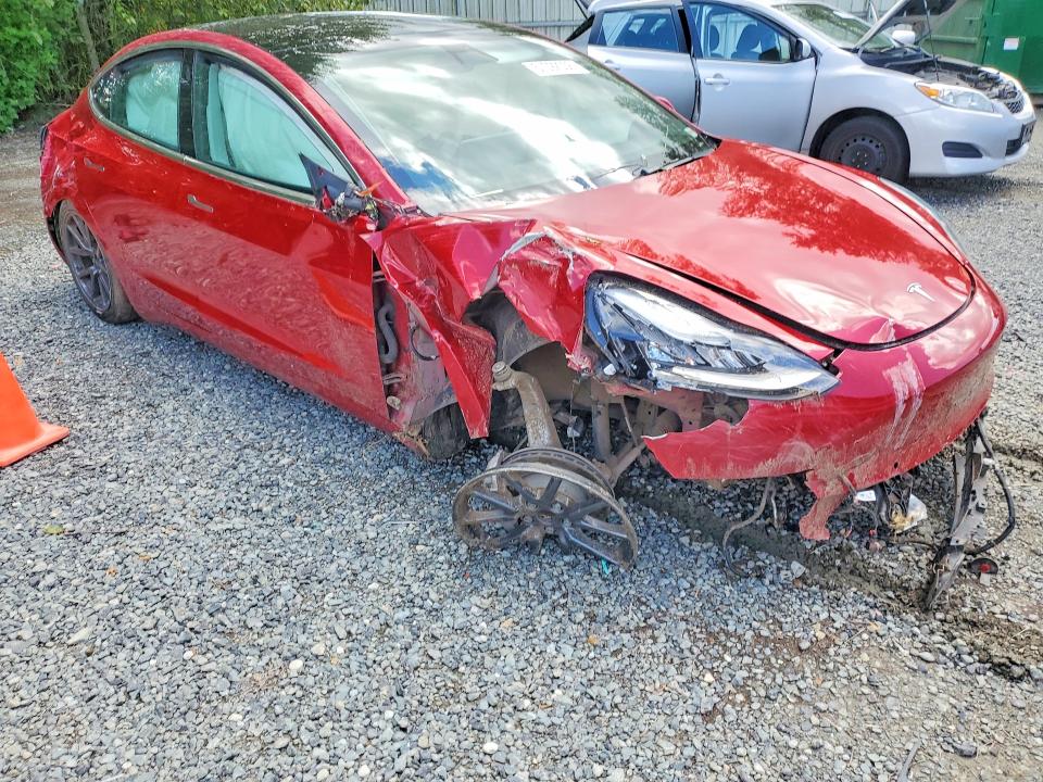57092036 :رقم المزاد ، 5YJ3E1EA7KF526541 vin ، 2019 Tesla Model 3 مزاد بيع