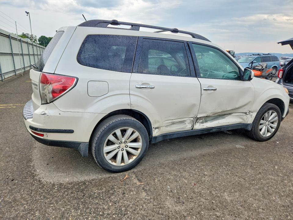 Auction sale of the 2011 Subaru Forester, vin: JF2SHADC3BH737078, lot number: 56979936