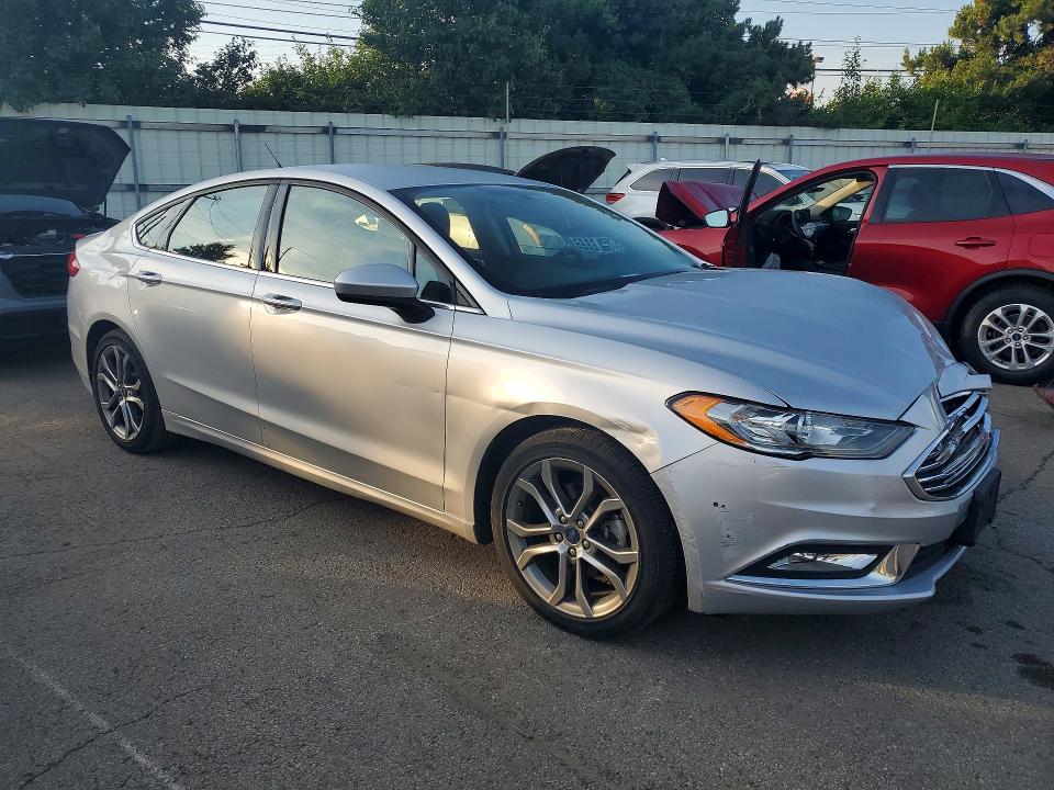 55896976 :رقم المزاد ، 3FA6P0H78HR282817 vin ، 2017 Ford Fusion مزاد بيع