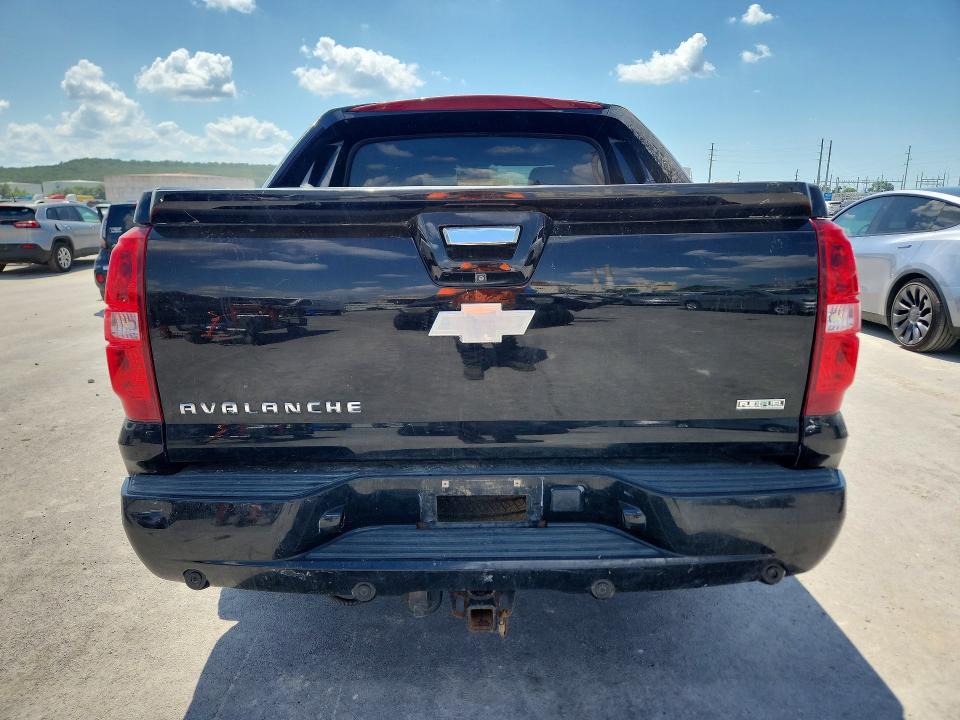 55755576 :رقم المزاد ، 3GNTKFE31BG297590 vin ، 2011 Chevrolet Avalanche مزاد بيع