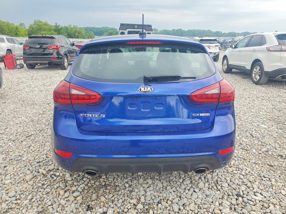 56076796 :رقم المزاد ، 3KPFN5A37HE112296 vin ، 2017 Kia Forte5 مزاد بيع