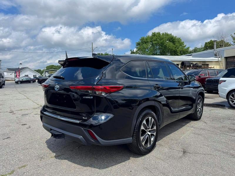 2021 Toyota Highlander მანქანა იყიდება აუქციონზე, vin: 5TDGARAH0MS012401, აუქციონის ნომერი: 59379826