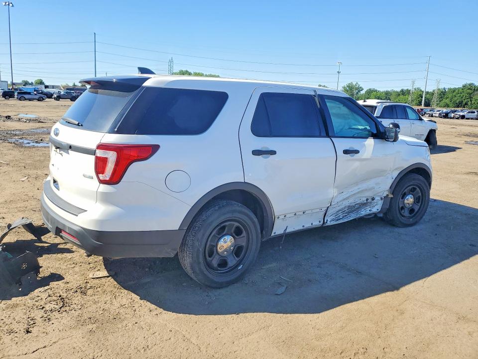 57343656 :رقم المزاد ، 1FM5K8AR9JGA20778 vin ، 2018 Ford Explorer مزاد بيع