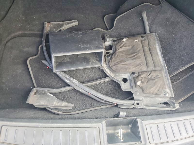 56666276 :رقم المزاد ، 5YJSA1E24JF281793 vin ، 2018 Tesla Model S مزاد بيع