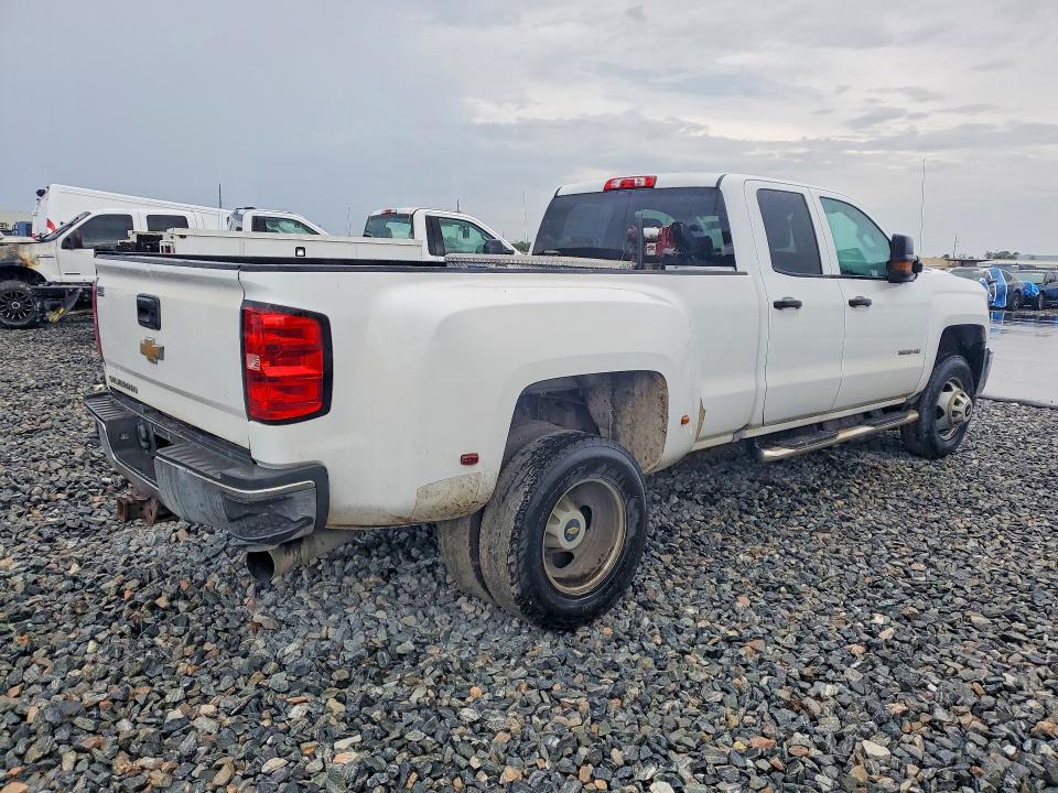 56649826 :رقم المزاد ، 1GC5CYCY0JZ196211 vin ، 2018 Chevrolet Silverado مزاد بيع
