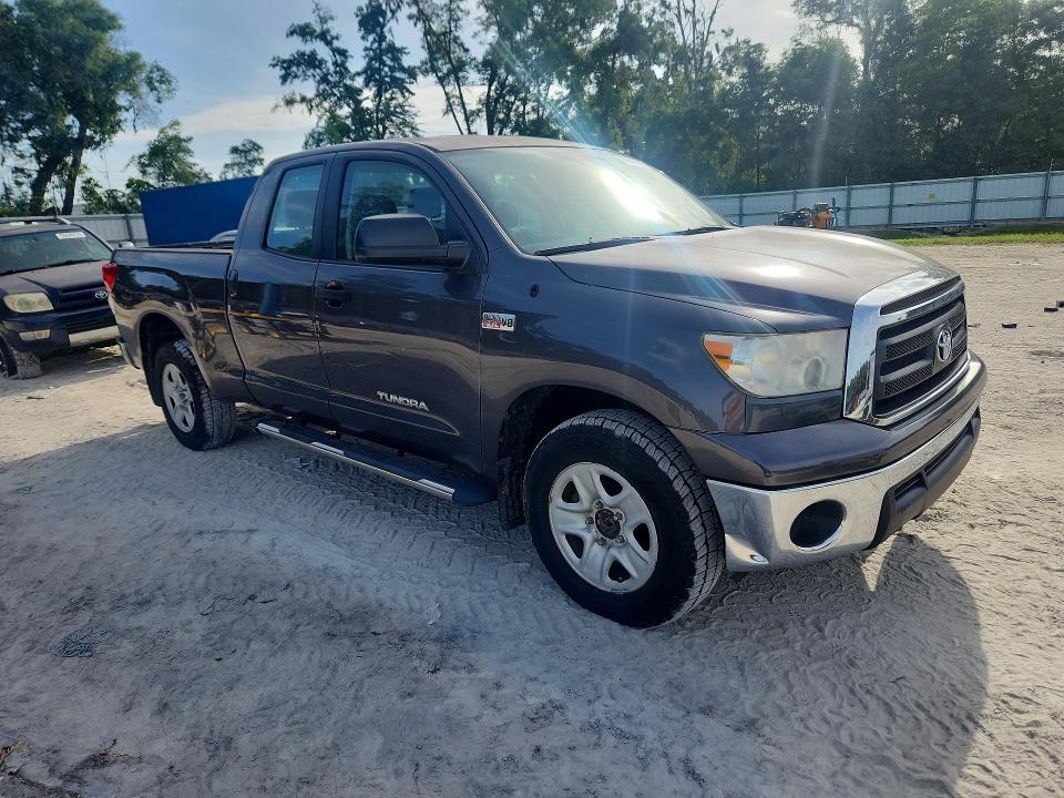 56096496 :رقم المزاد ، 5TFRY5F16BX115127 vin ، 2011 Toyota Tundra مزاد بيع
