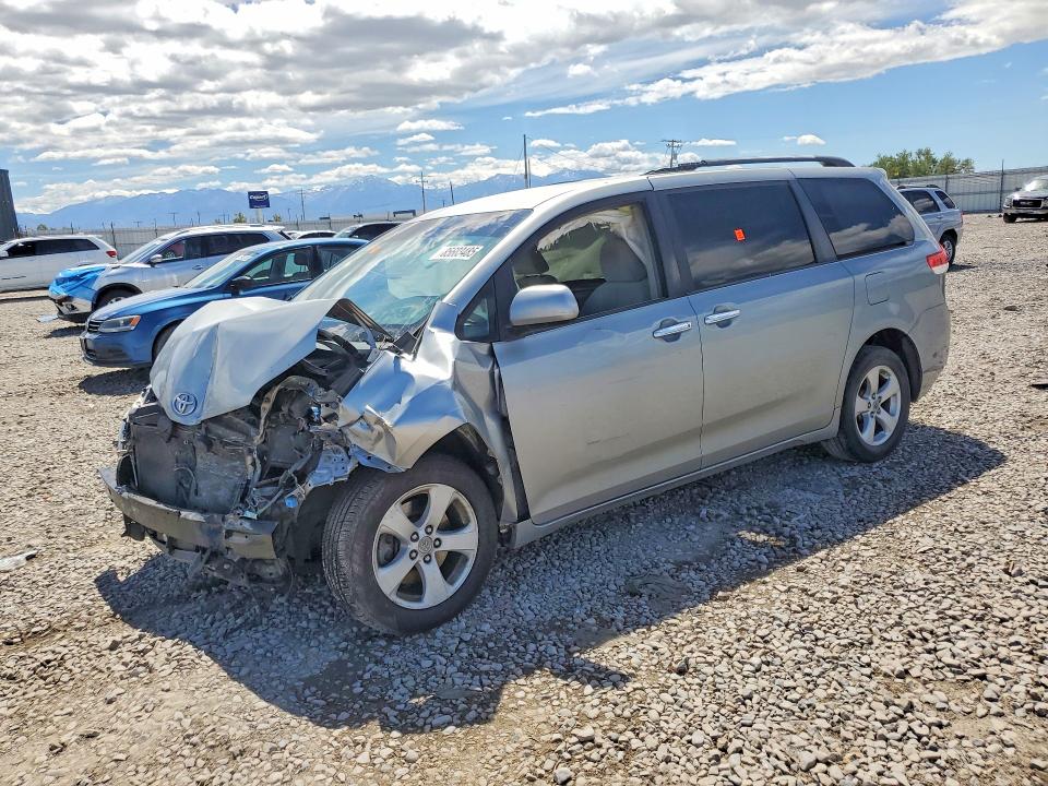 Auction sale of the 2011 Toyota Sienna, vin: 5TDKK3DC0BS097550, lot number: 85603485