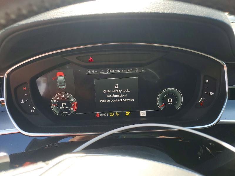 55940786 :رقم المزاد ، WAU8DAF89MN021980 vin ، 2021 Audi A8 مزاد بيع