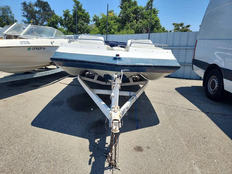 57522756 :رقم المزاد ، GDYE3533B090 vin ، 1990 Godf Boat مزاد بيع