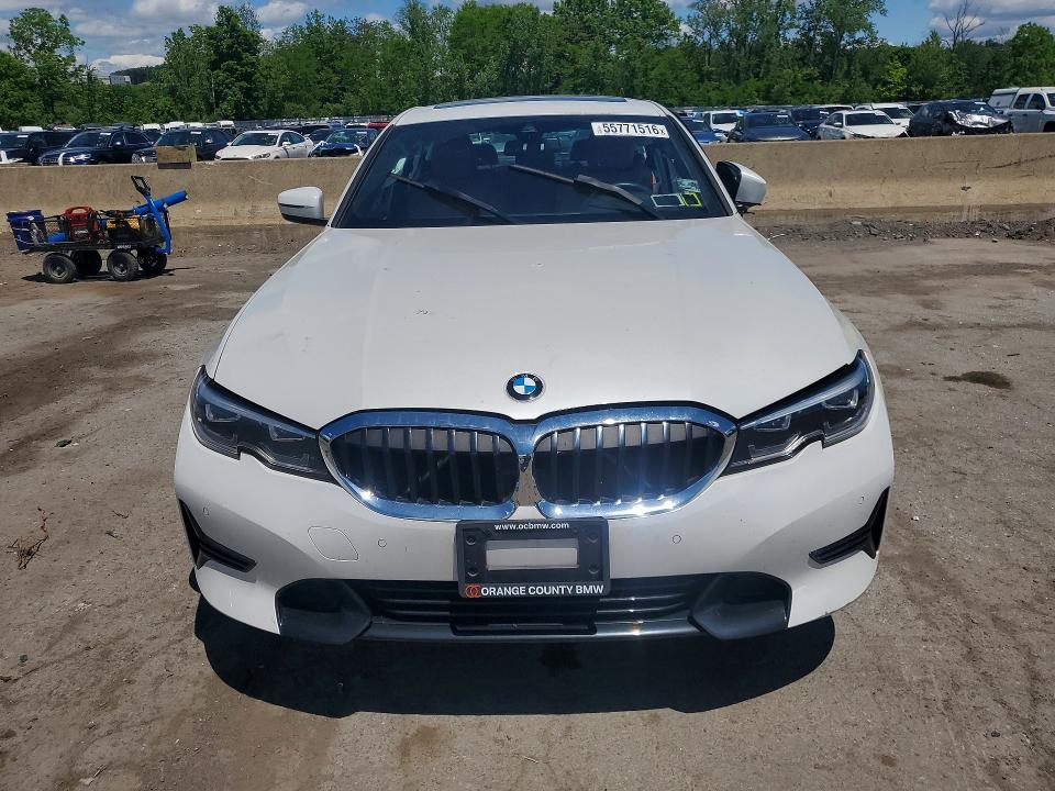 55771516 :رقم المزاد ، 3MW5R7J09N8C71605 vin ، 2022 Bmw 330xi مزاد بيع