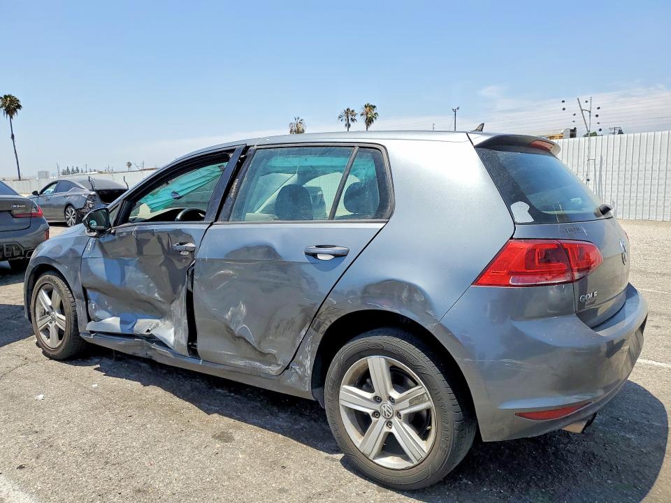 2017 Volkswagen Golf მანქანა იყიდება აუქციონზე, vin: 3VW217AU0HM052573, აუქციონის ნომერი: 55594226