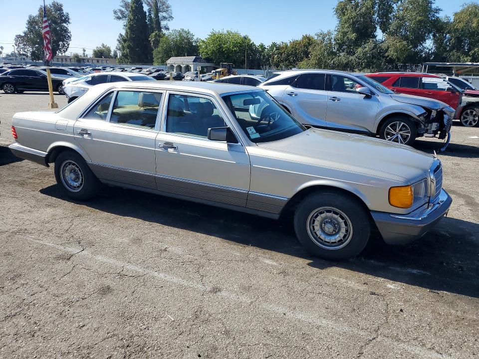 56853546 :رقم المزاد ، WDBCA37D0FA184197 vin ، 1985 Mercedes-benz 500 مزاد بيع