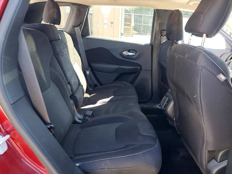 55598026 :رقم المزاد ، 1C4PJMCB0FW502268 vin ، 2015 Jeep Cherokee مزاد بيع