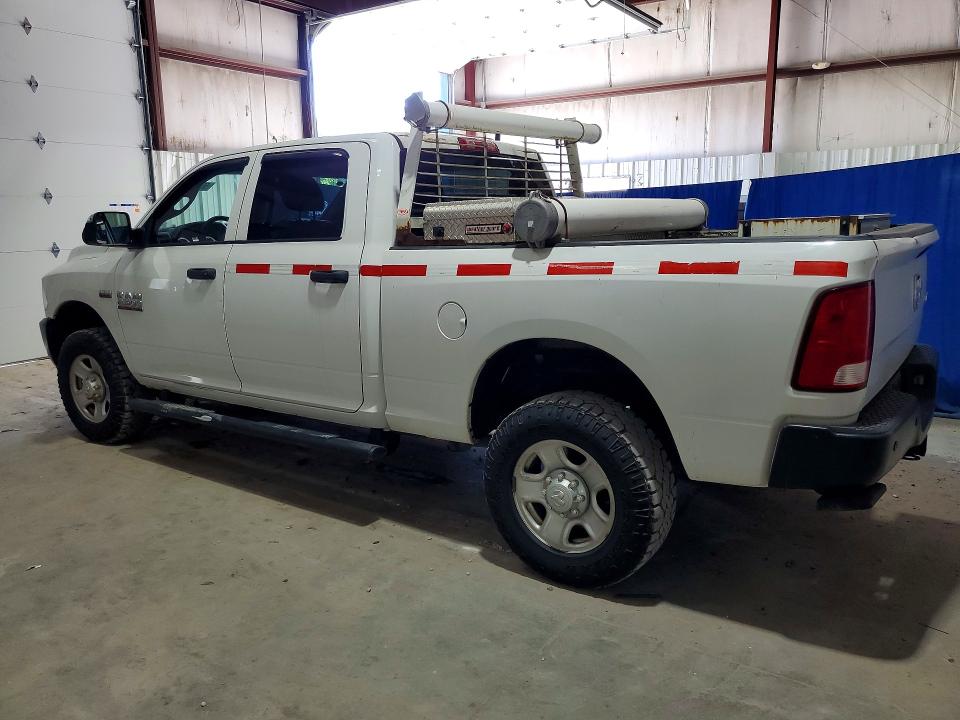 55885446 :رقم المزاد ، 3C6UR5CJ8JG276276 vin ، 2018 Ram 2500 مزاد بيع